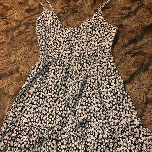 Black Foral Daisy Light Sun Dress